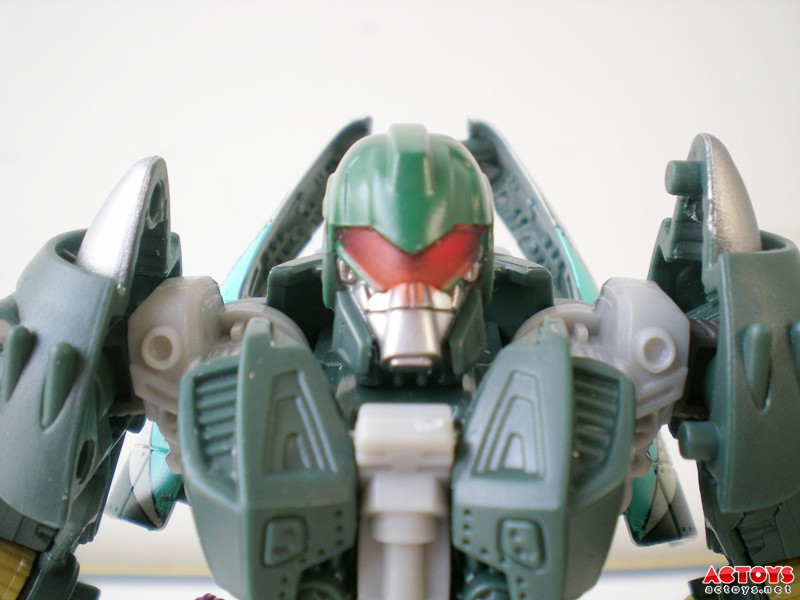In Hand Looks at Transformers Generations 'China Import